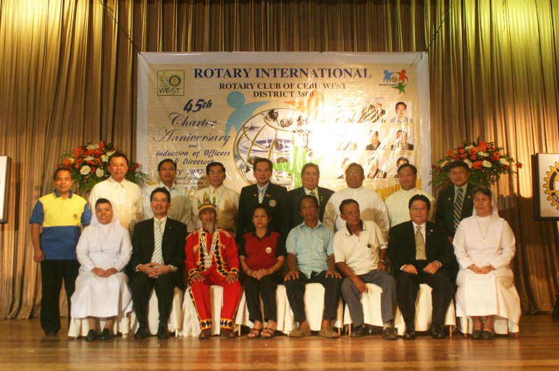 peace-photo-with-muslims-tribe